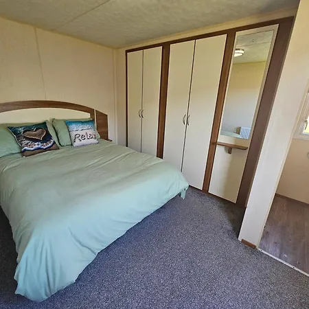 Holiday park Kestrel25 *